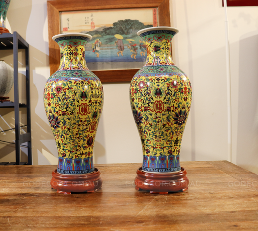 Large Chinese Pattern Yellow Vase (VTYA2)