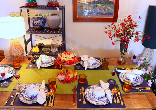 18 pcs Top Grade Gold Rim Dinnerwares Blue and White Pattern