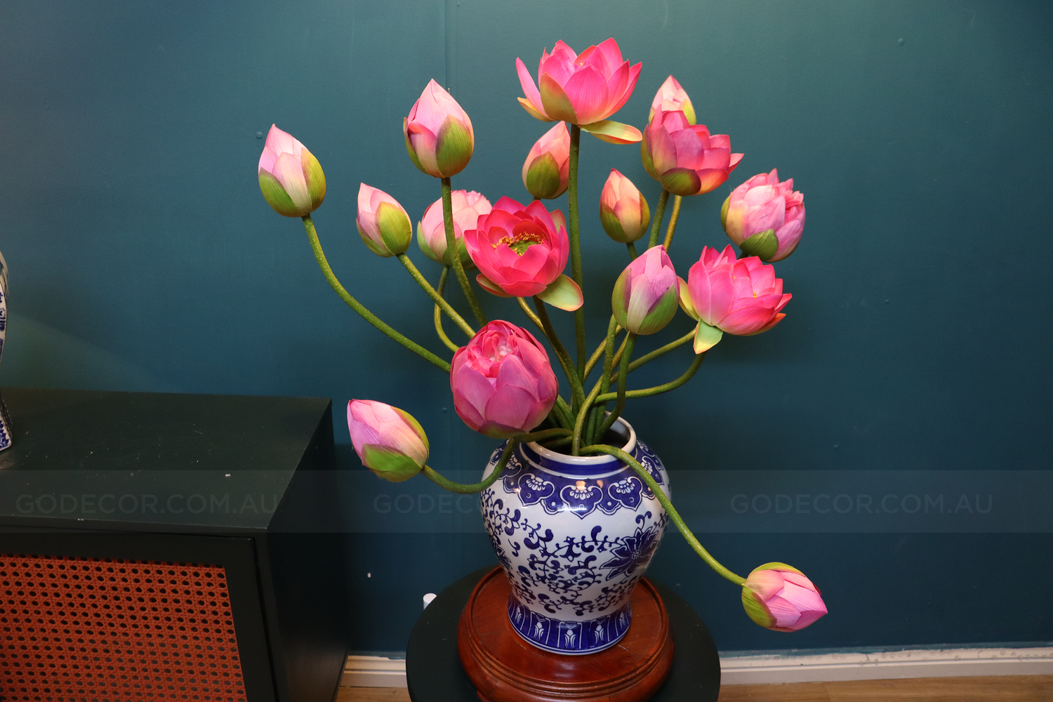 LOTUS ARRANGEMENT